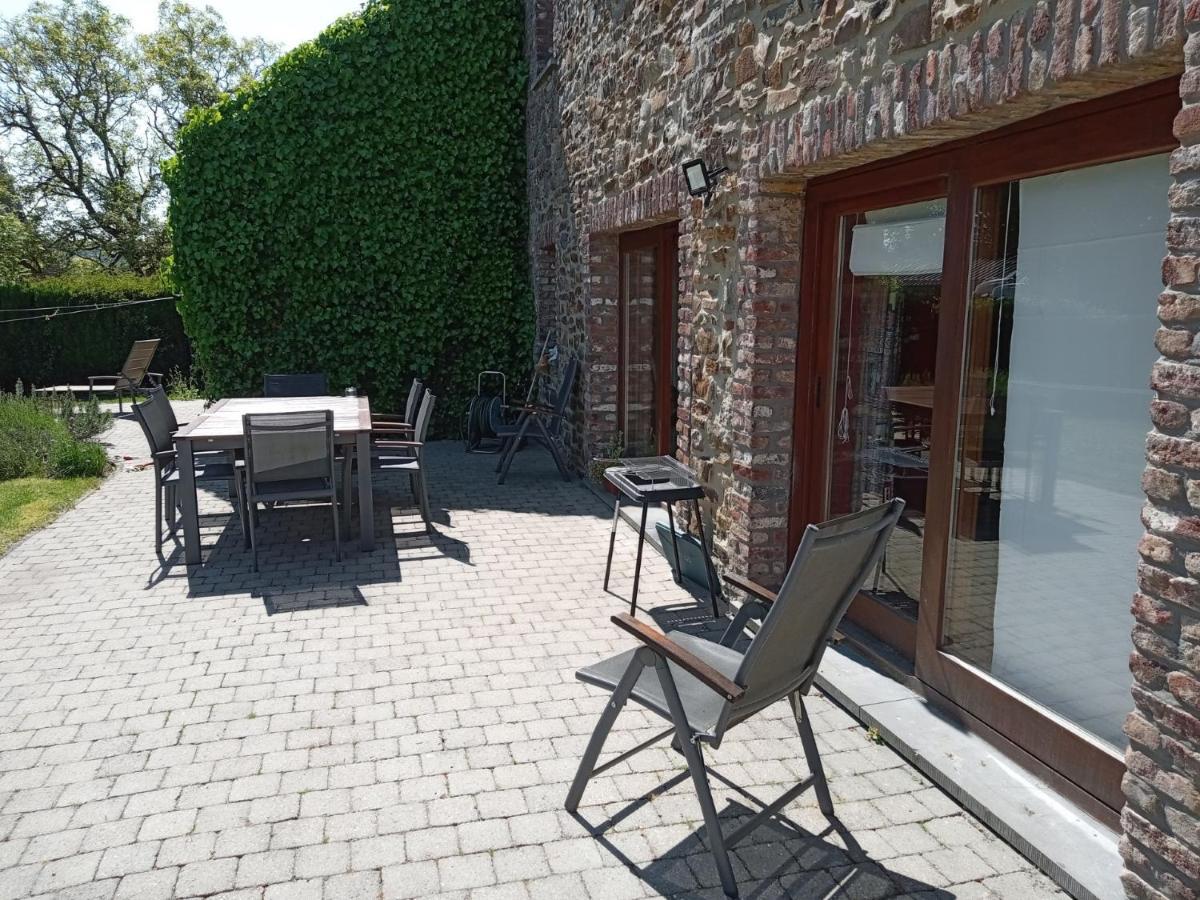 Le Vieux Noyer Bed & Breakfast Nassogne Dış mekan fotoğraf