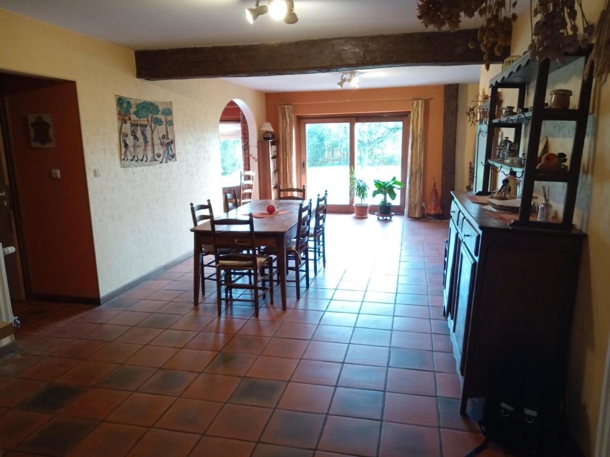 Le Vieux Noyer Bed & Breakfast Nassogne Dış mekan fotoğraf
