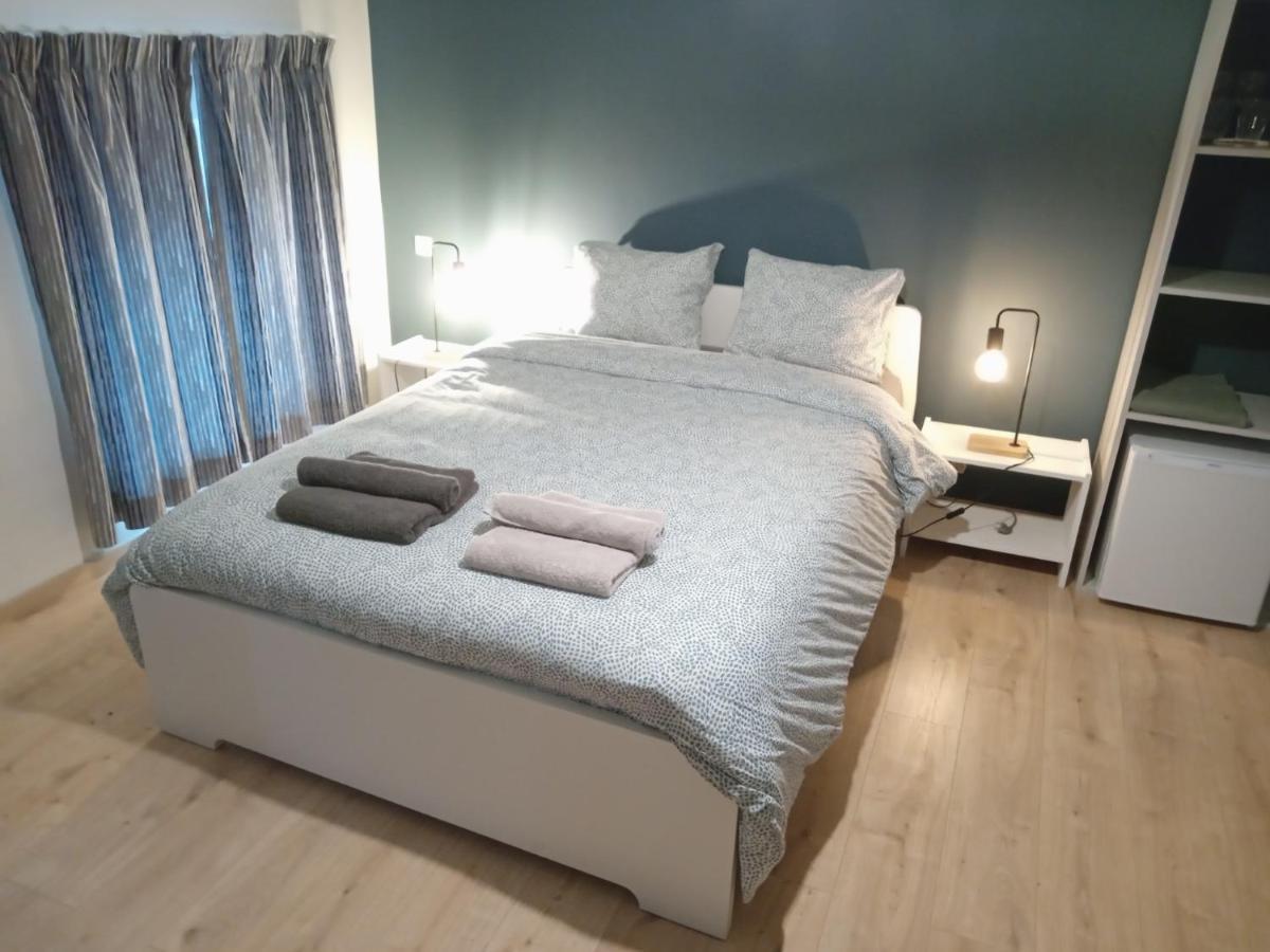 Le Vieux Noyer Bed & Breakfast Nassogne Dış mekan fotoğraf