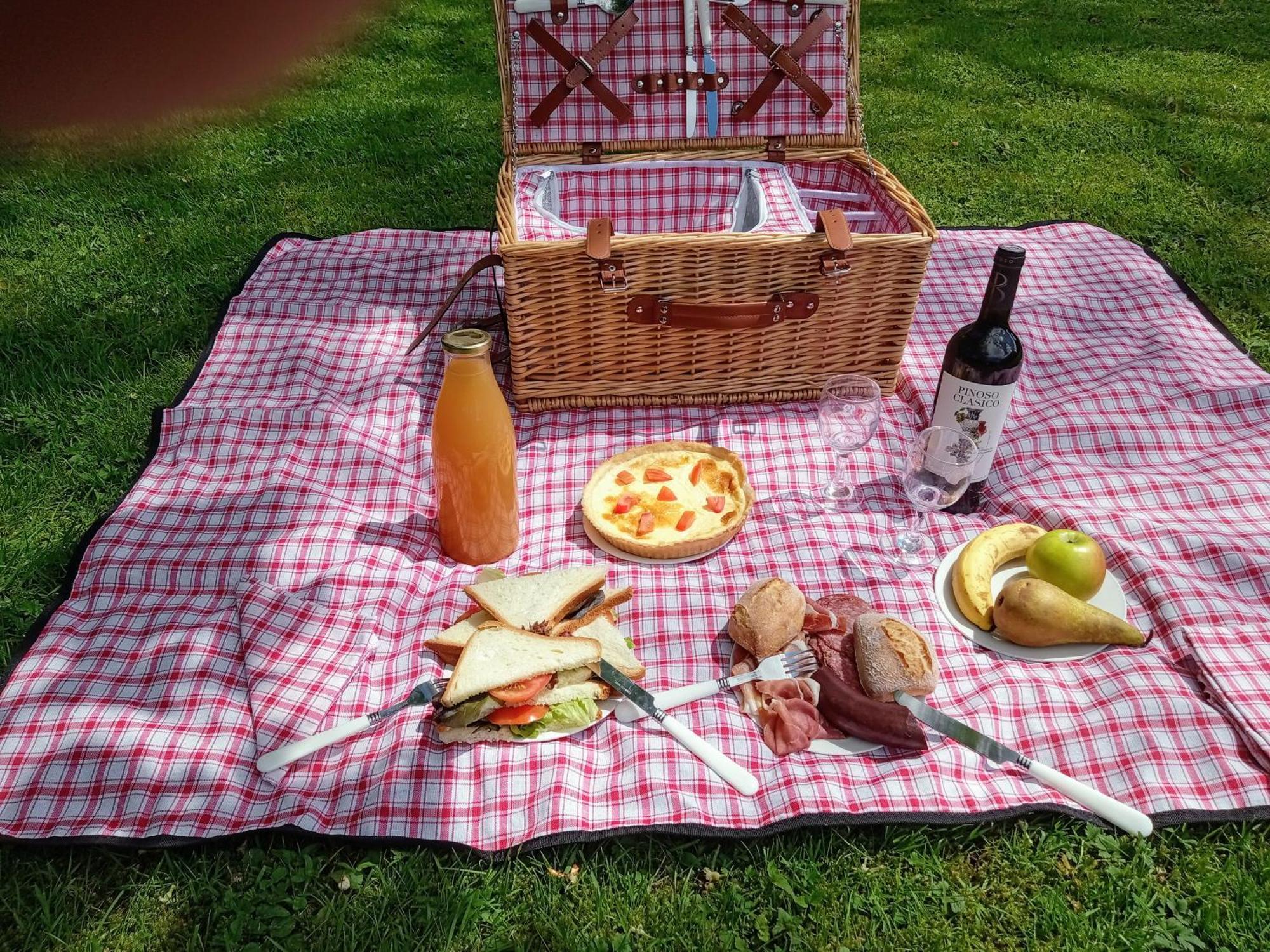 Le Vieux Noyer Bed & Breakfast Nassogne Dış mekan fotoğraf